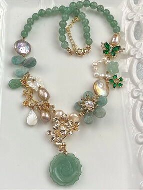 GP96-Handmade Amazonite, Aventurine And Pearl Carved Flower Necklace